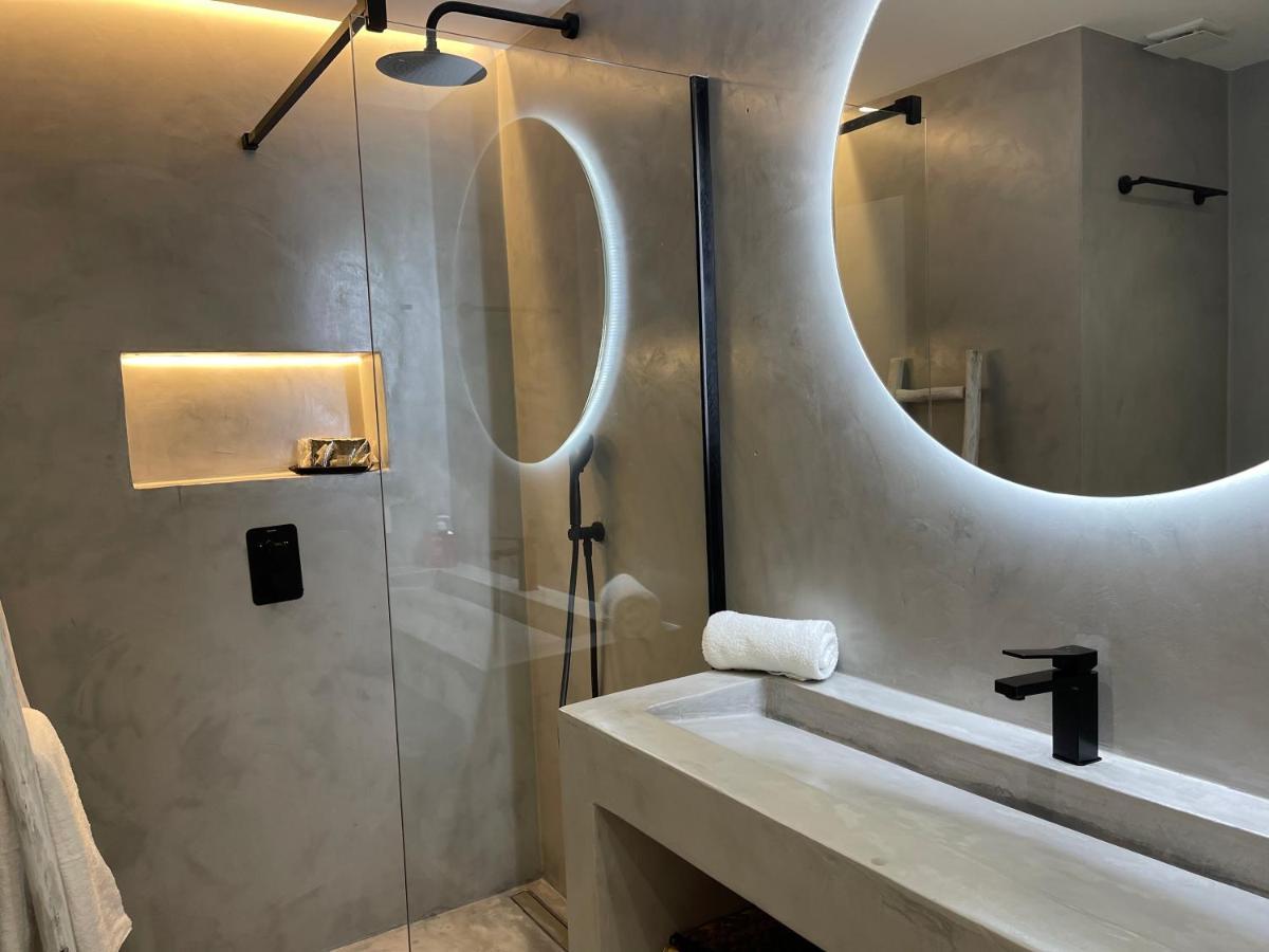 Suite 208, Close To The Beach, 2 Bedroom,Golden Mile Marbella Bagian luar foto