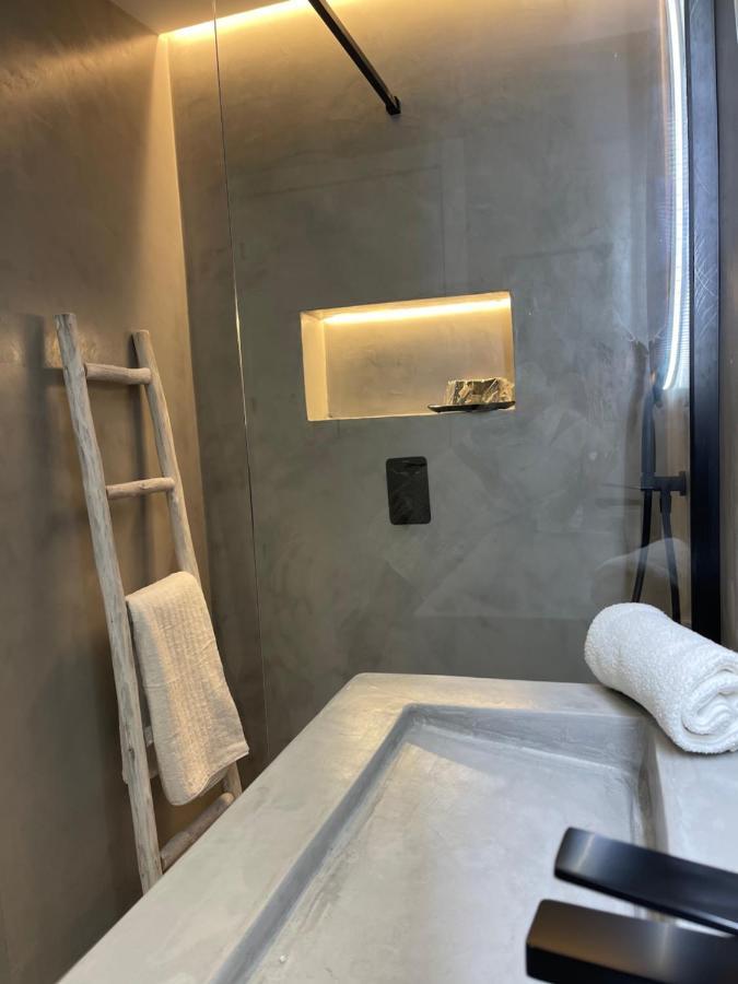 Suite 208, Close To The Beach, 2 Bedroom,Golden Mile Marbella Bagian luar foto