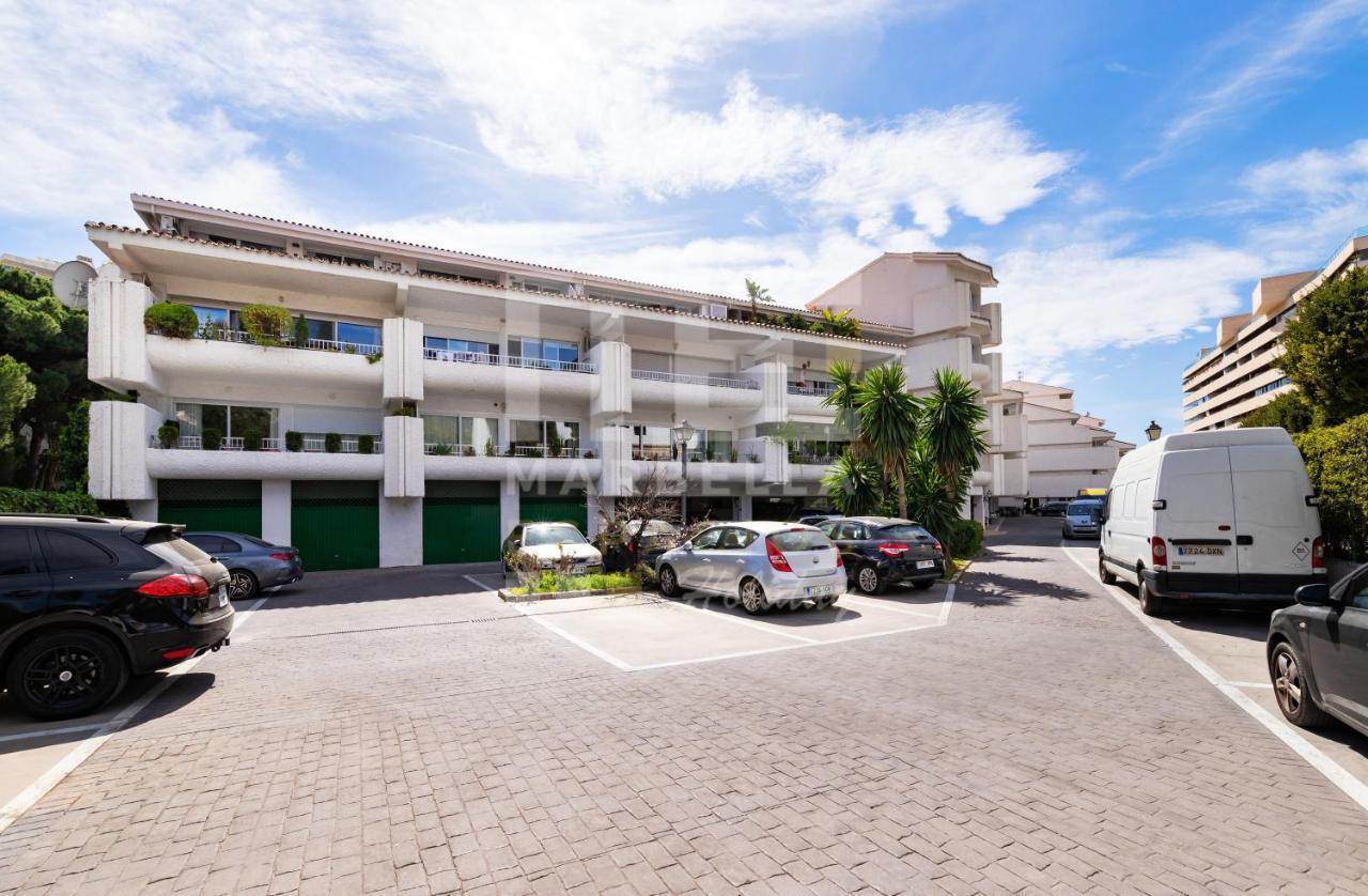 Suite 208, Close To The Beach, 2 Bedroom,Golden Mile Marbella Bagian luar foto
