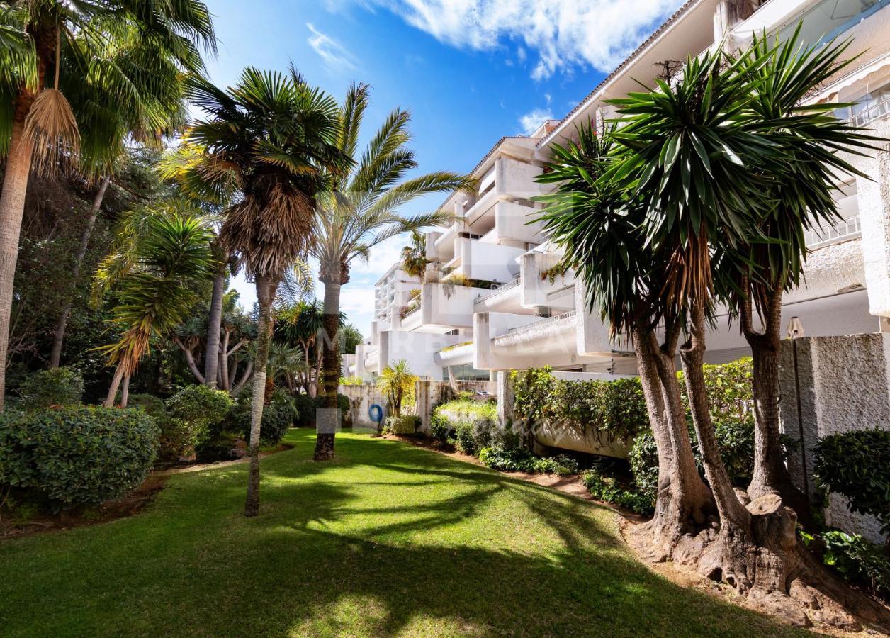 Suite 208, Close To The Beach, 2 Bedroom,Golden Mile Marbella Bagian luar foto